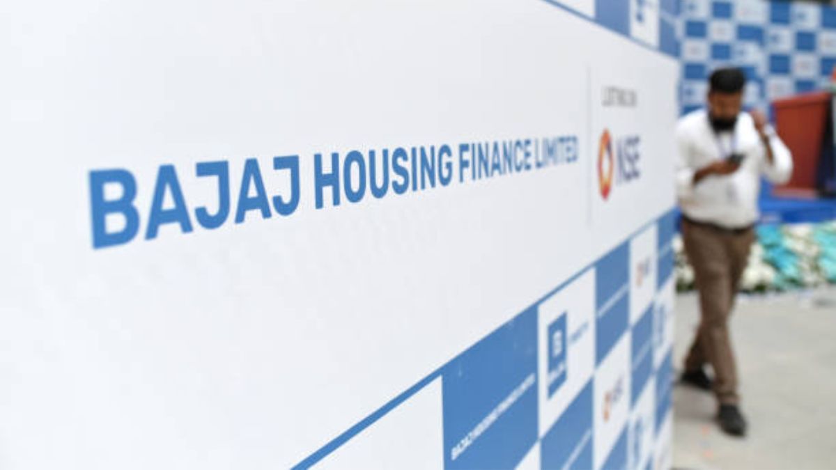 Bajaj Finance Shares: Valuation Looks Attractive, but Is It a Buy for 2025?